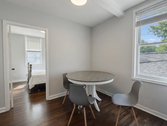 1849 W Augusta Boulevard 2, Chicago, IL 60622
