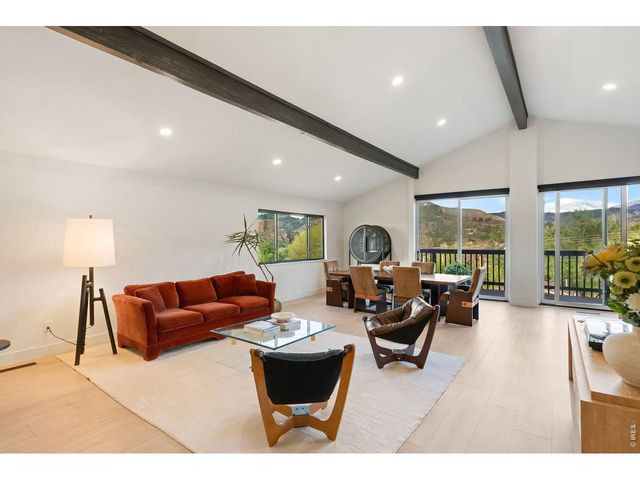 926 4th Ave, Lyons, CO 80540