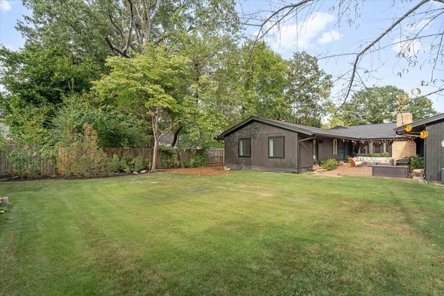 19 E YATES RD S, Memphis, TN 38120
