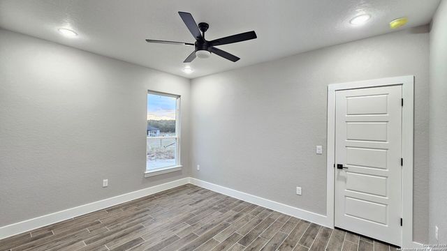 174 Pine Valley, La Vernia, TX 78121
