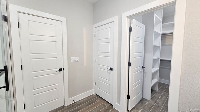 174 Pine Valley, La Vernia, TX 78121