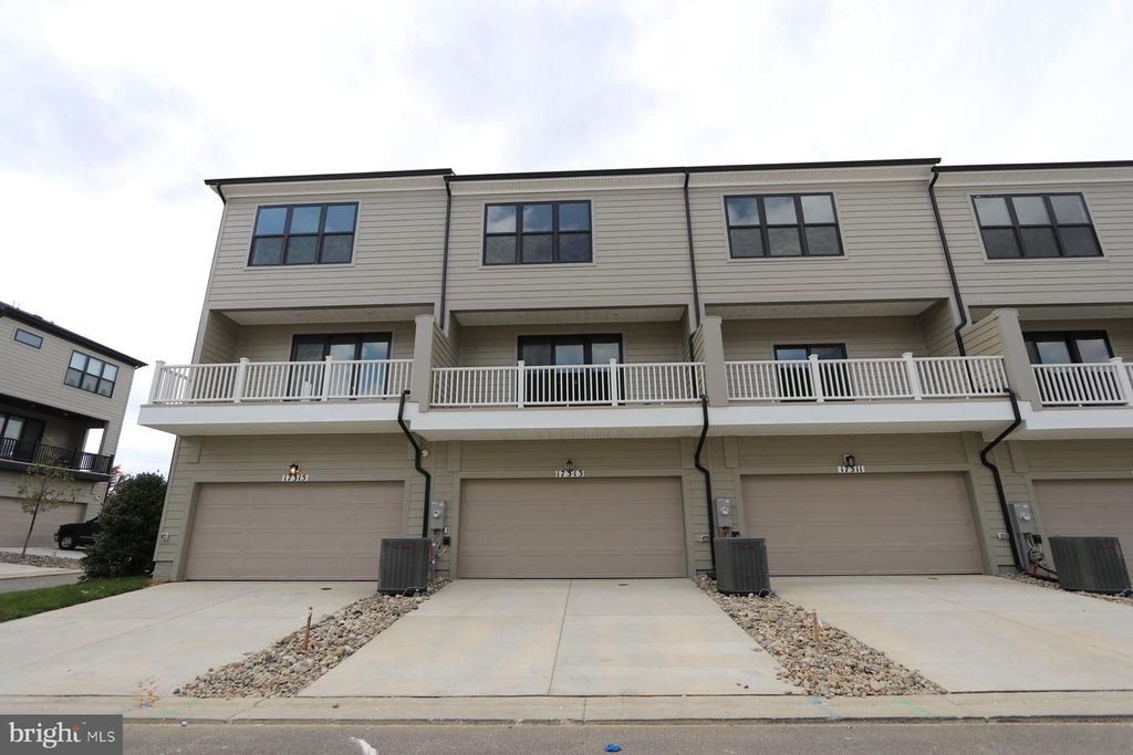 17313 HARDISTY WAY ST #7F, Bowie, MD 20715