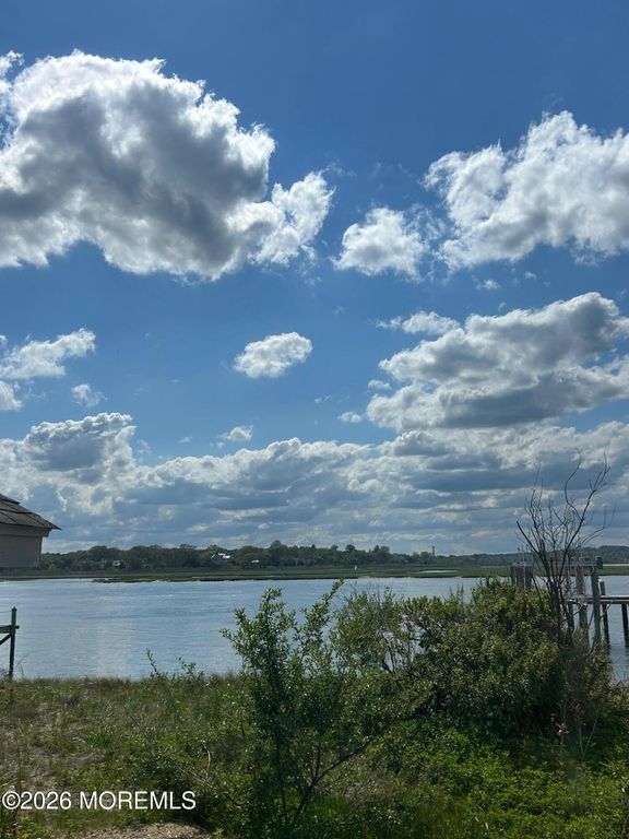 674 Ocean Avenue, Sea Bright, NJ 07760