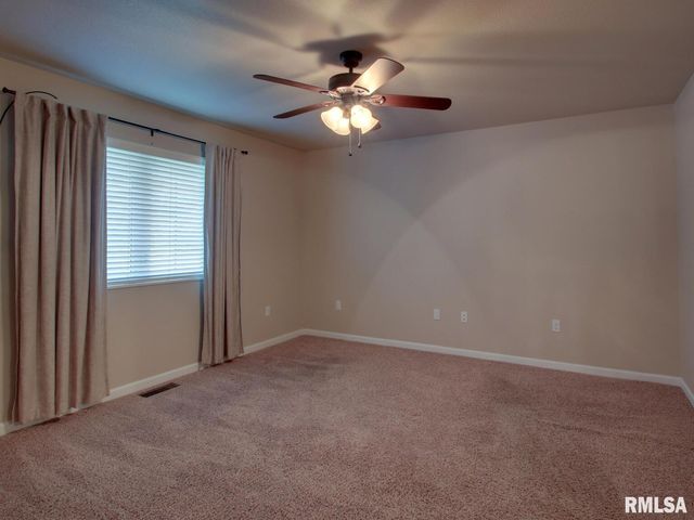 4919 CHESTNUT Street, Quincy, IL 62305