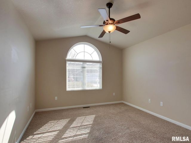 4919 CHESTNUT Street, Quincy, IL 62305