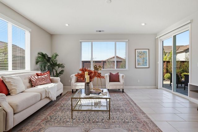 3539 Marshall Dr, Folsom, CA 95630