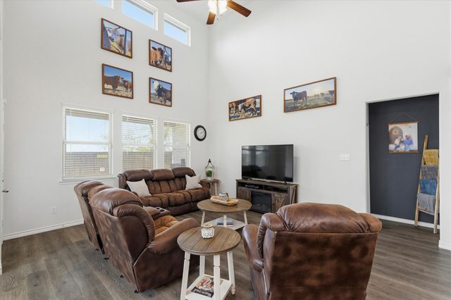 163 Mockingbird Way, Caddo Mills, TX 75135