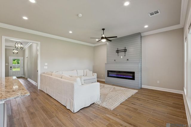 39098 Harrier St, Prairieville, LA 70769