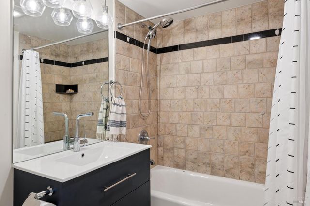 557 Oceana Dr, Dillon Beach, CA 94929