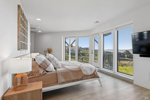 557 Oceana Dr, Dillon Beach, CA 94929