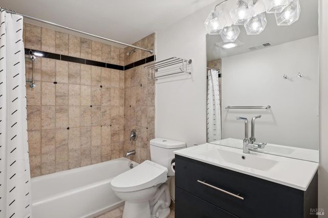 557 Oceana Dr, Dillon Beach, CA 94929