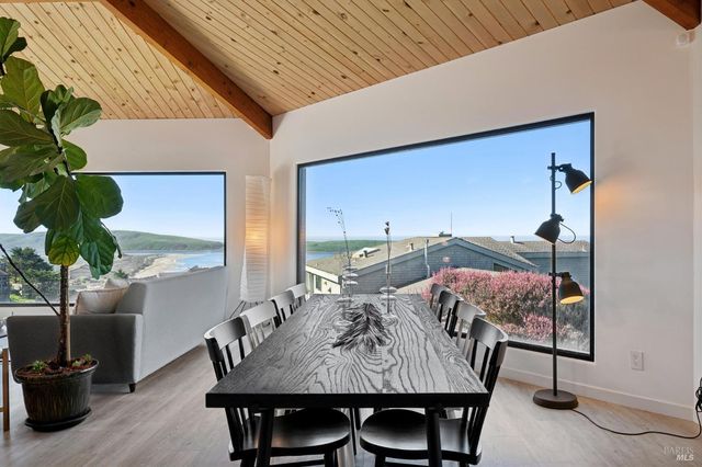 557 Oceana Dr, Dillon Beach, CA 94929