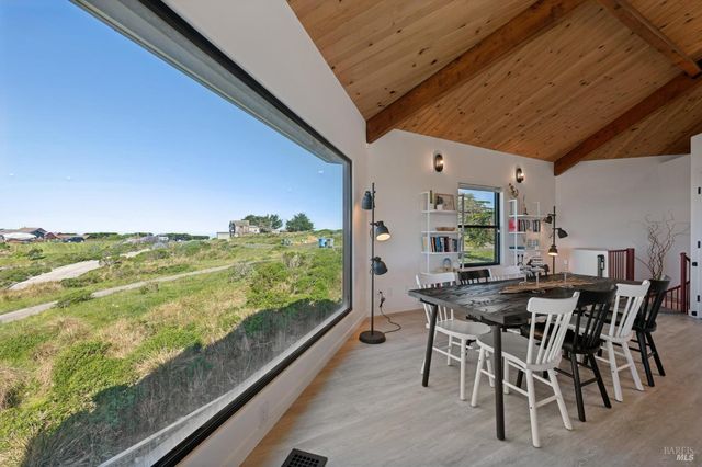 557 Oceana Dr, Dillon Beach, CA 94929