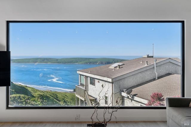 557 Oceana Dr, Dillon Beach, CA 94929