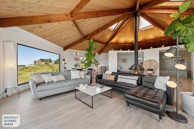 557 Oceana Dr, Dillon Beach, CA 94929