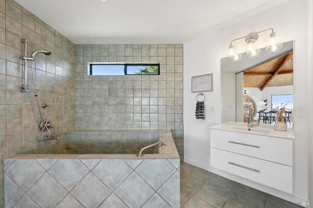 557 Oceana Dr, Dillon Beach, CA 94929