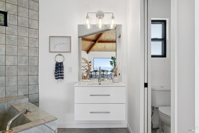 557 Oceana Dr, Dillon Beach, CA 94929