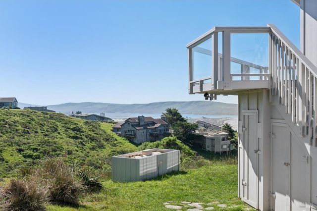 557 Oceana Dr, Dillon Beach, CA 94929