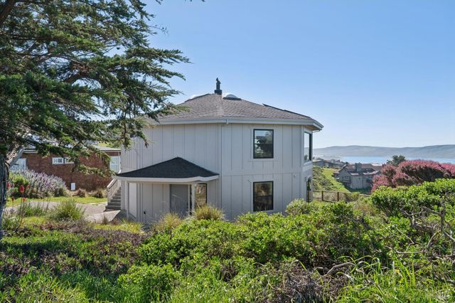 557 Oceana Dr, Dillon Beach, CA 94929