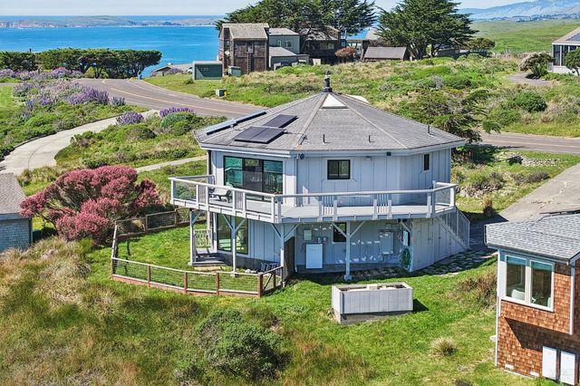557 Oceana Dr, Dillon Beach, CA 94929
