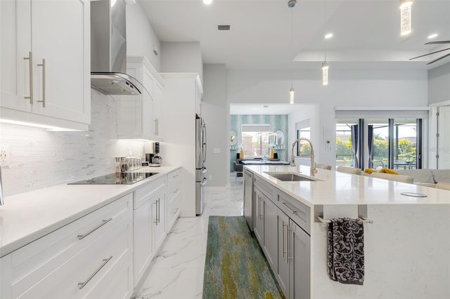 110 SW 21ST TERRACE, Cape Coral, FL 33991