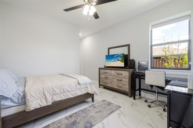 110 SW 21ST TERRACE, Cape Coral, FL 33991