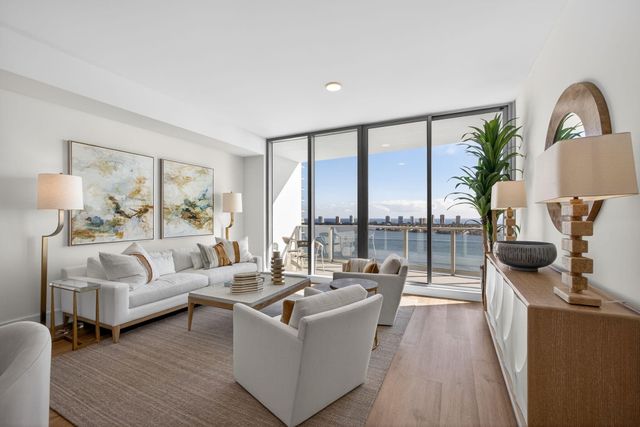 220 Lake Shore Drive 1906, Lake Park, FL 33403