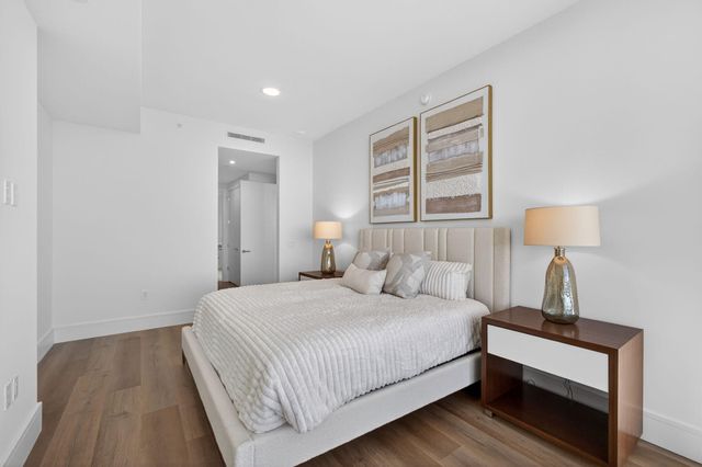 220 Lake Shore Drive 1906, Lake Park, FL 33403