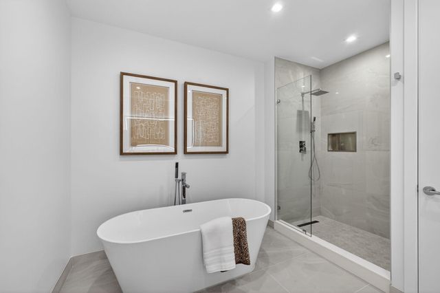 220 Lake Shore Drive 1906, Lake Park, FL 33403