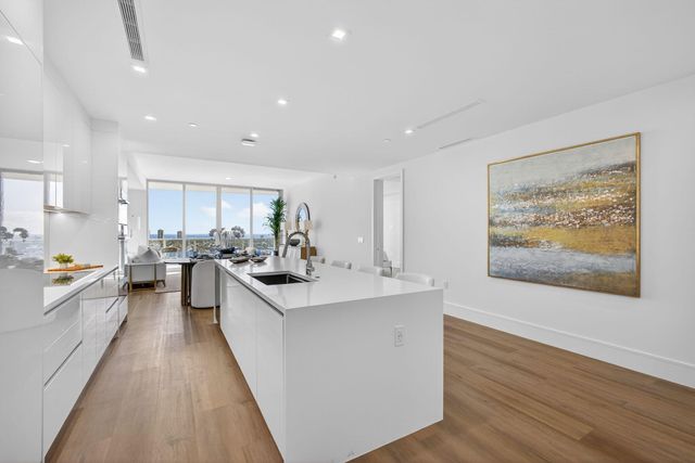 220 Lake Shore Drive 1906, Lake Park, FL 33403