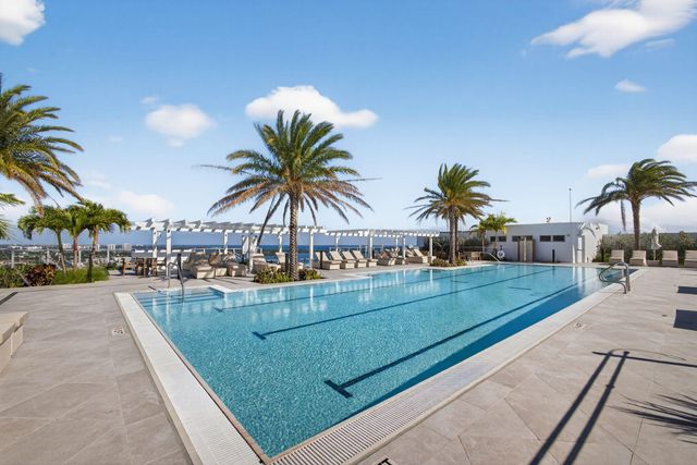 220 Lake Shore Drive 1906, Lake Park, FL 33403