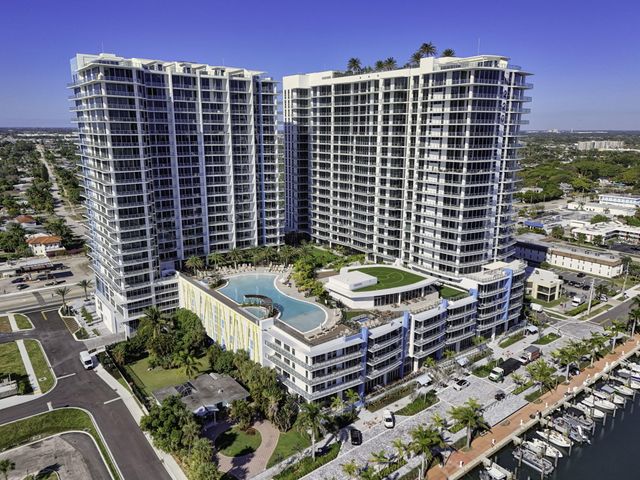 220 Lake Shore Drive 1906, Lake Park, FL 33403