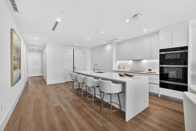 220 Lake Shore Drive 1906, Lake Park, FL 33403