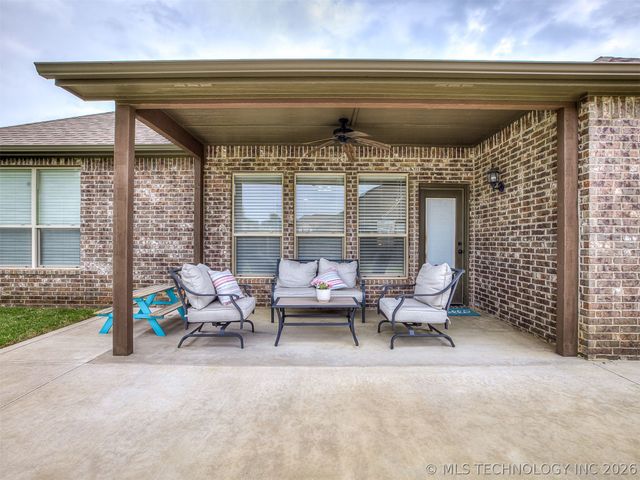 1937 Lester Avenue, Bartlesville, OK 74006
