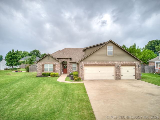 1937 Lester Avenue, Bartlesville, OK 74006