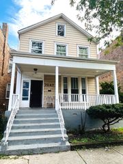 7047 S EBERHART Avenue, Chicago, IL 60637