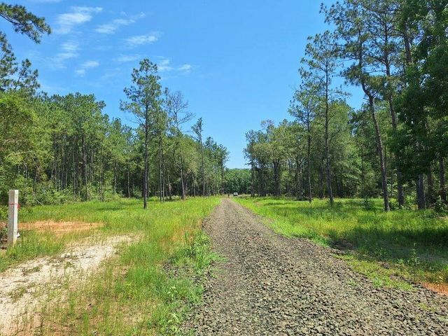 6851 Private Road 8235, Buna, TX 77612