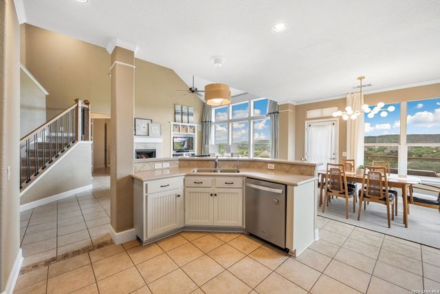 13039 Walking Horse, Helotes, TX 78023