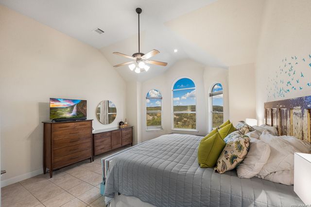 13039 Walking Horse, Helotes, TX 78023