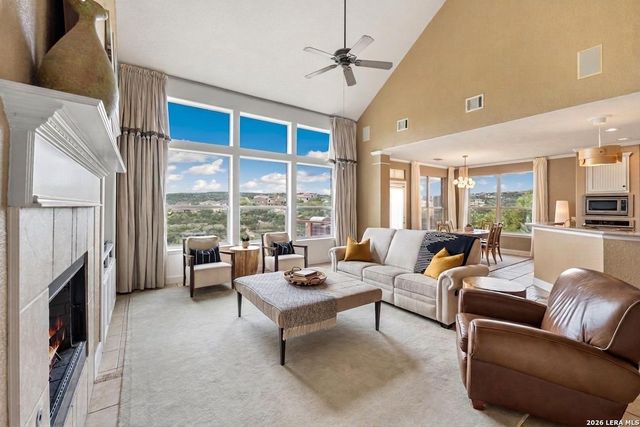 13039 Walking Horse, Helotes, TX 78023