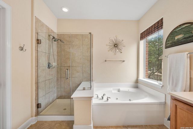 13039 Walking Horse, Helotes, TX 78023