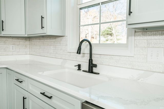 8190 S Stanford Road, Bloomington, IN 47403