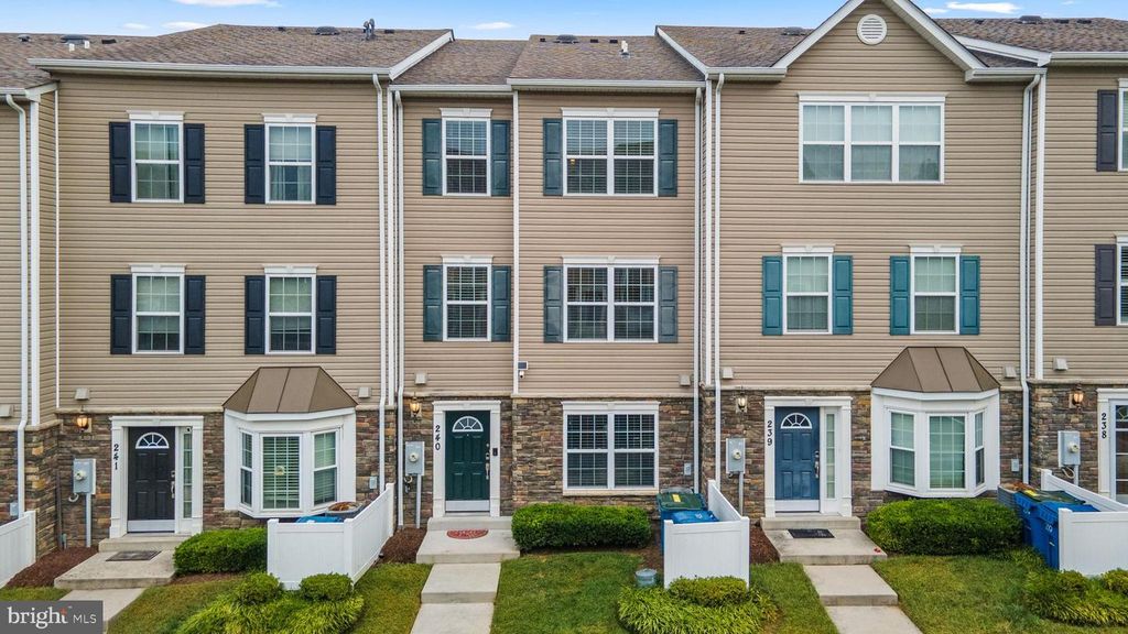 6515 DUNDEE DR #240, Eldersburg, MD 21784
