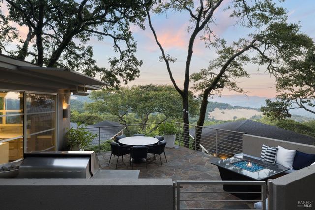 3685 White Alder, Sonoma, CA 95476