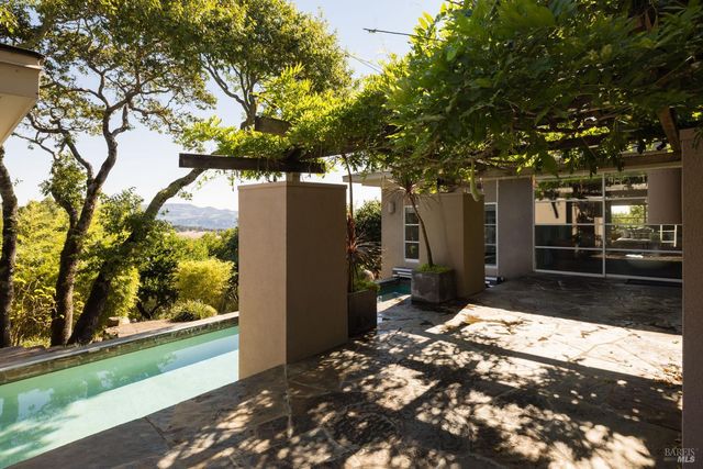 3685 White Alder, Sonoma, CA 95476