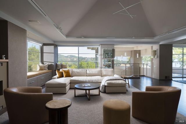 3685 White Alder, Sonoma, CA 95476