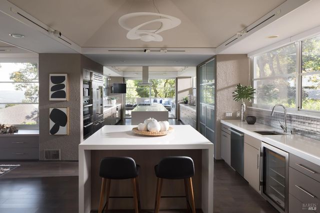 3685 White Alder, Sonoma, CA 95476