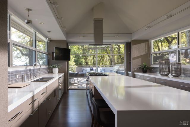 3685 White Alder, Sonoma, CA 95476