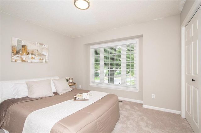 13293 W 112th Terrace, Overland Park, KS 66210