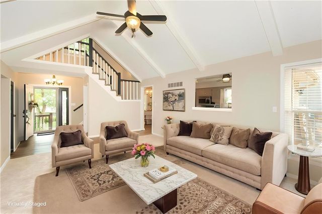 13293 W 112th Terrace, Overland Park, KS 66210